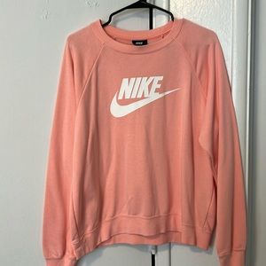 Nike women’s pullover sweater